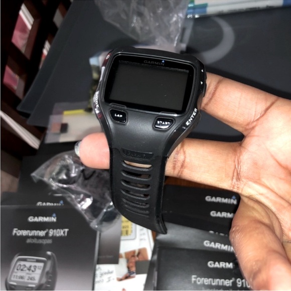 Garmin 910XT Watch - Picture 1 of 3